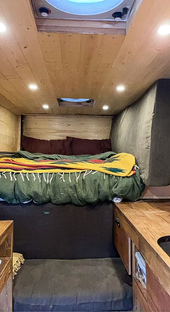 Expandable bed setup in a campervan